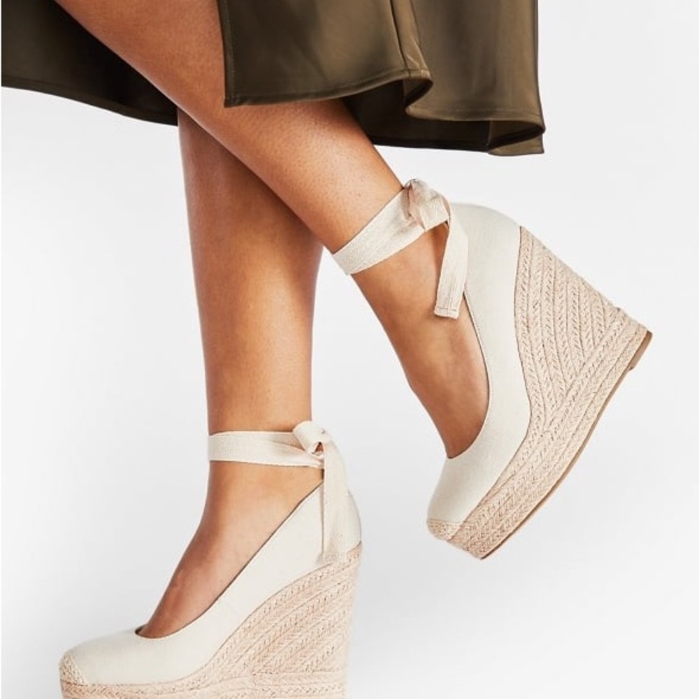 JustFab Cream Espadrille Wedges with High Platform